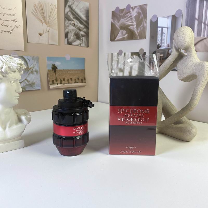 viktor-26-rolf-spicebomb-infrared-E28093-eau-de-toilette-for-men-90ml-5608-czgun.jpg